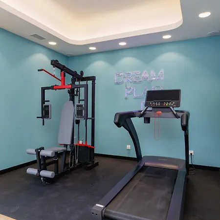 Lägenhetshotell Wellness Zone, Gym, Sauna, Jacuzzi & Children's In By Renters *